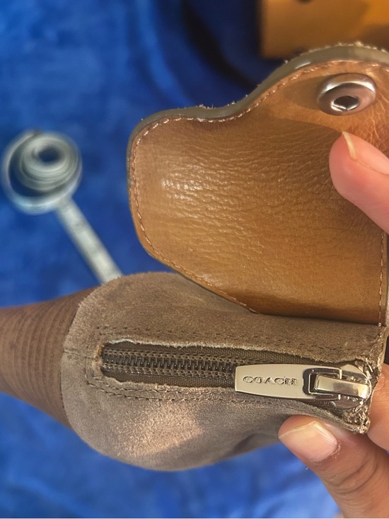 Coach Suede Peep Toe Ankle Booties Size 5.5 Brown Block Heel - Picture 3 of 6